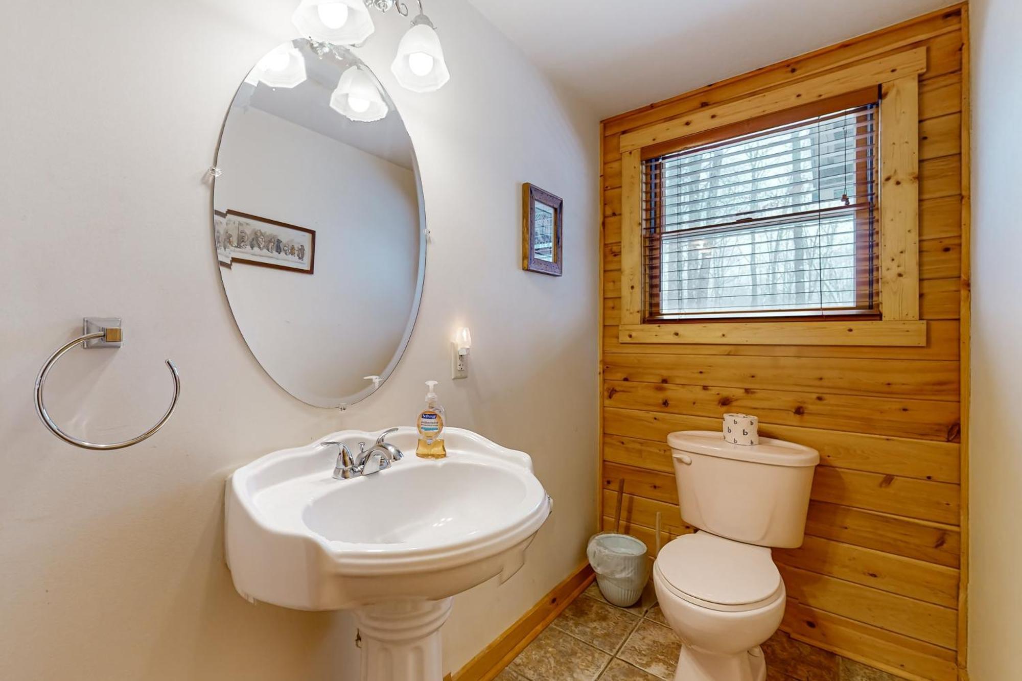 5 Little Acorns Villa McHenry Exterior photo